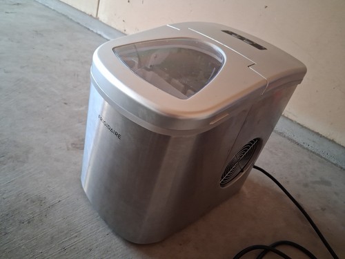 Frigidaire efic117 macchina - efic117-ss,