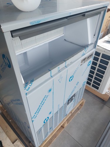Produttore fabbricatore - produttore,